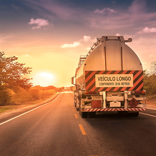Motorista em treinamento de curso MOPP para transporte de cargas perigosas