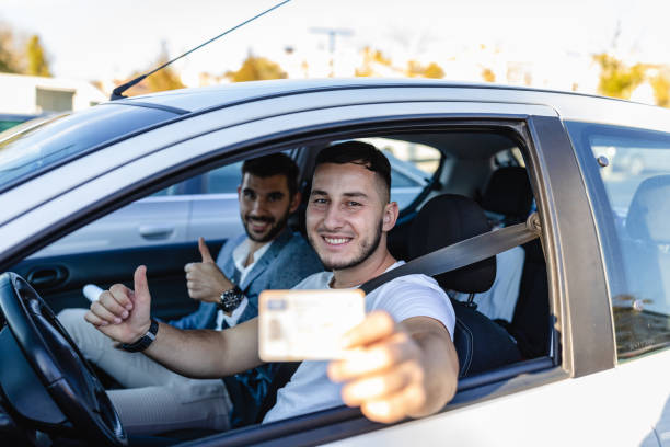 Motorista profissional com CNH remunerada (EAR) em treinamento