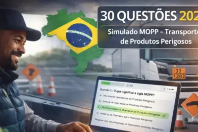 Simulado MOPP online com motorista de caminhão estudando no notebook, teste de transporte de produtos perigosos na tela, caminhão ao fundo e mapa do Brasil
